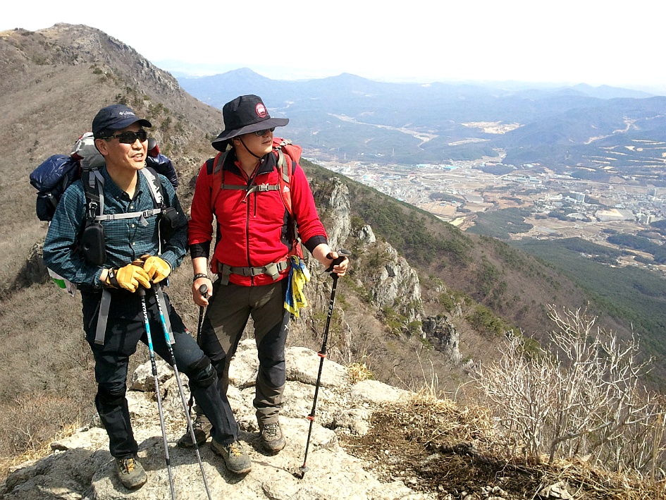 영남알프스 2 -영화같은 하늘 억새길 /신불산,영축산 종주/2013.3.16