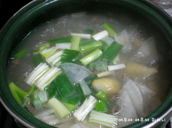 남편의 한마디에 빵 터졌어요-땅에서 나는알 토란국^^