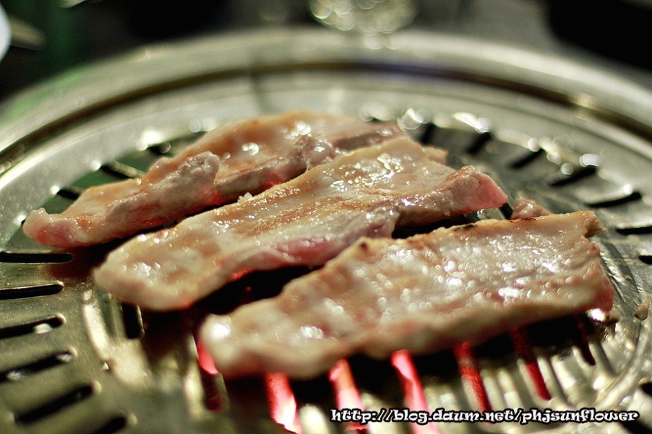 [신촌맛집] 불만제로에서 칭찬했던 그곳! 맛도 good!-신촌 고기창고