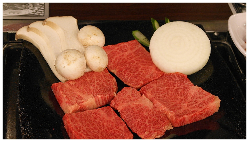 [서울역삼동맛집]한우촌 돼지마을에서 먹어 본 한우 - 역삼 지역 추천맛집 한우촌돼지마을 후기