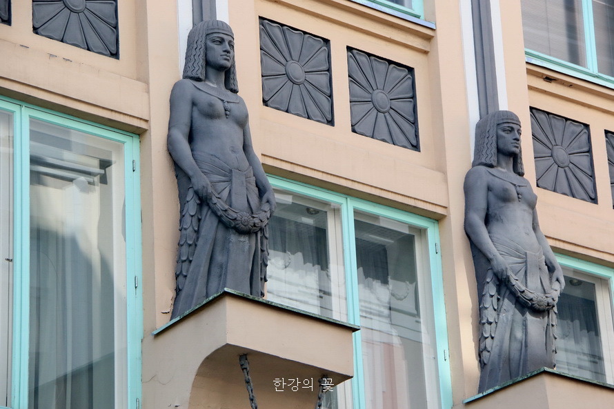 건물 장식물-탈린 올드타운
