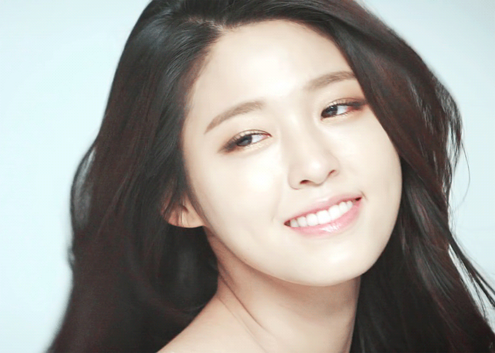 【 女 연예인 GIF 움짤이미지 】 