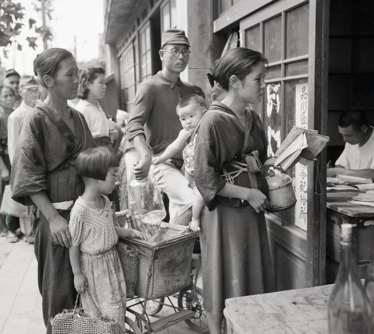 2 After The End Of World War 2 Rations Of Tokyo