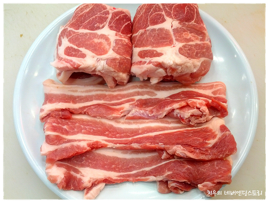 삼겹살 먹으며 다이어트 하세요. 지방섭취늘이고 탄수화물섭취는 줄이고...