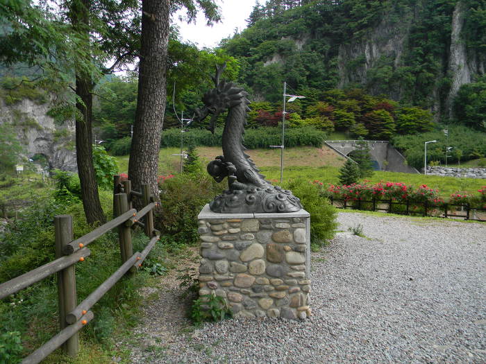 낙동강이 오랜 세월 빚은 대작품, 태백 구문소 (태백 구문소 전기고생대 지층 및 하식지형)