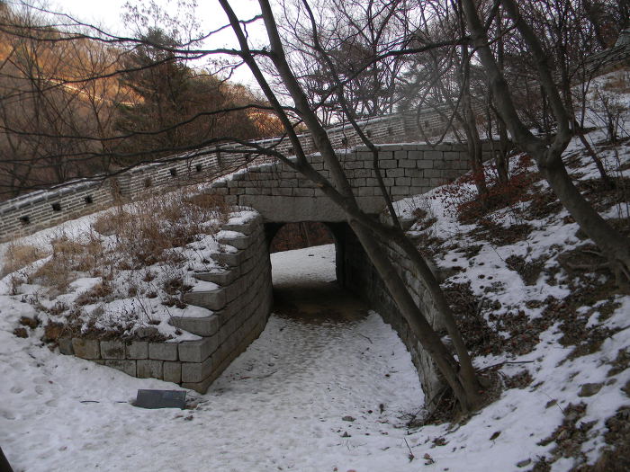 남한산성 동문과 수문, 동암문(제11암문)