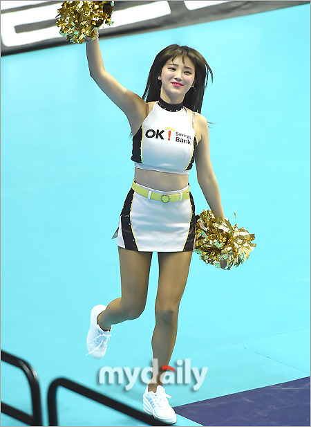 OK저축은행 치어리더 정유민